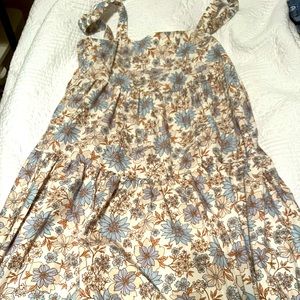 Medium Never Worn Long Floral American Eagle Dress